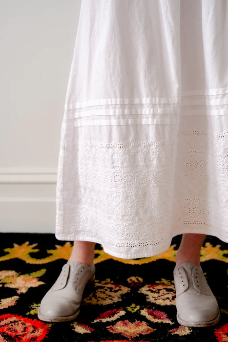Daisy Lace Skirt- Antique White