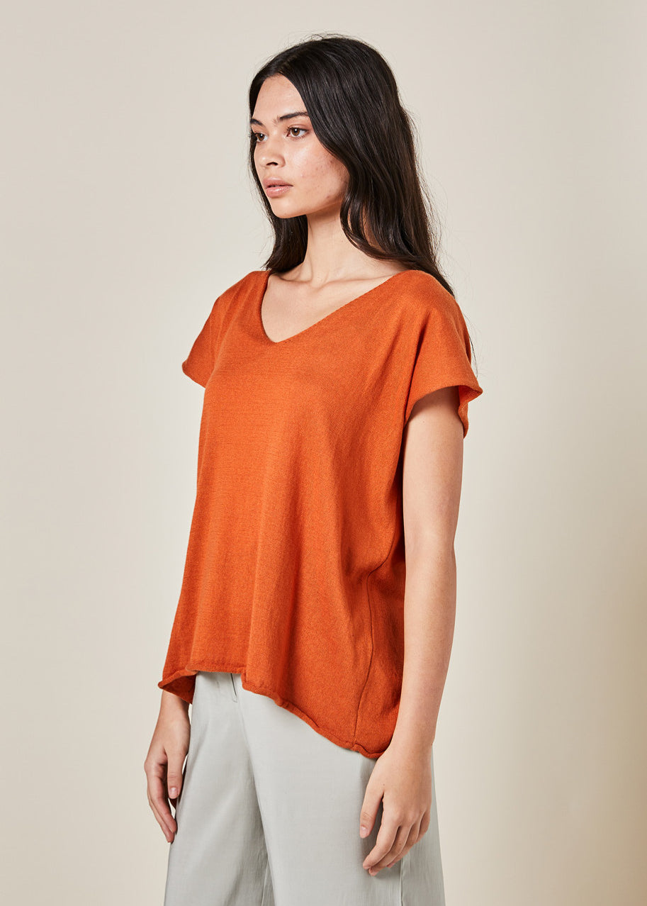 tully_tee_cayenne_side__uimi.jpg